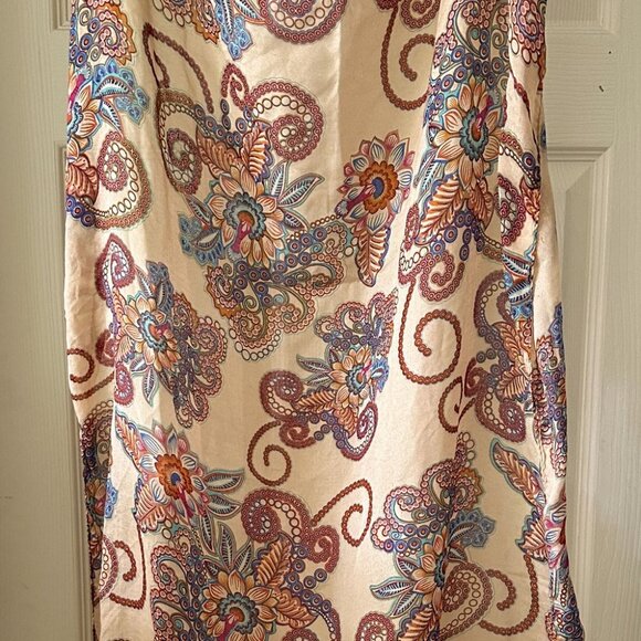 Sheer Floral-Print Lightweight Long Scarf - Picture 3 of 4